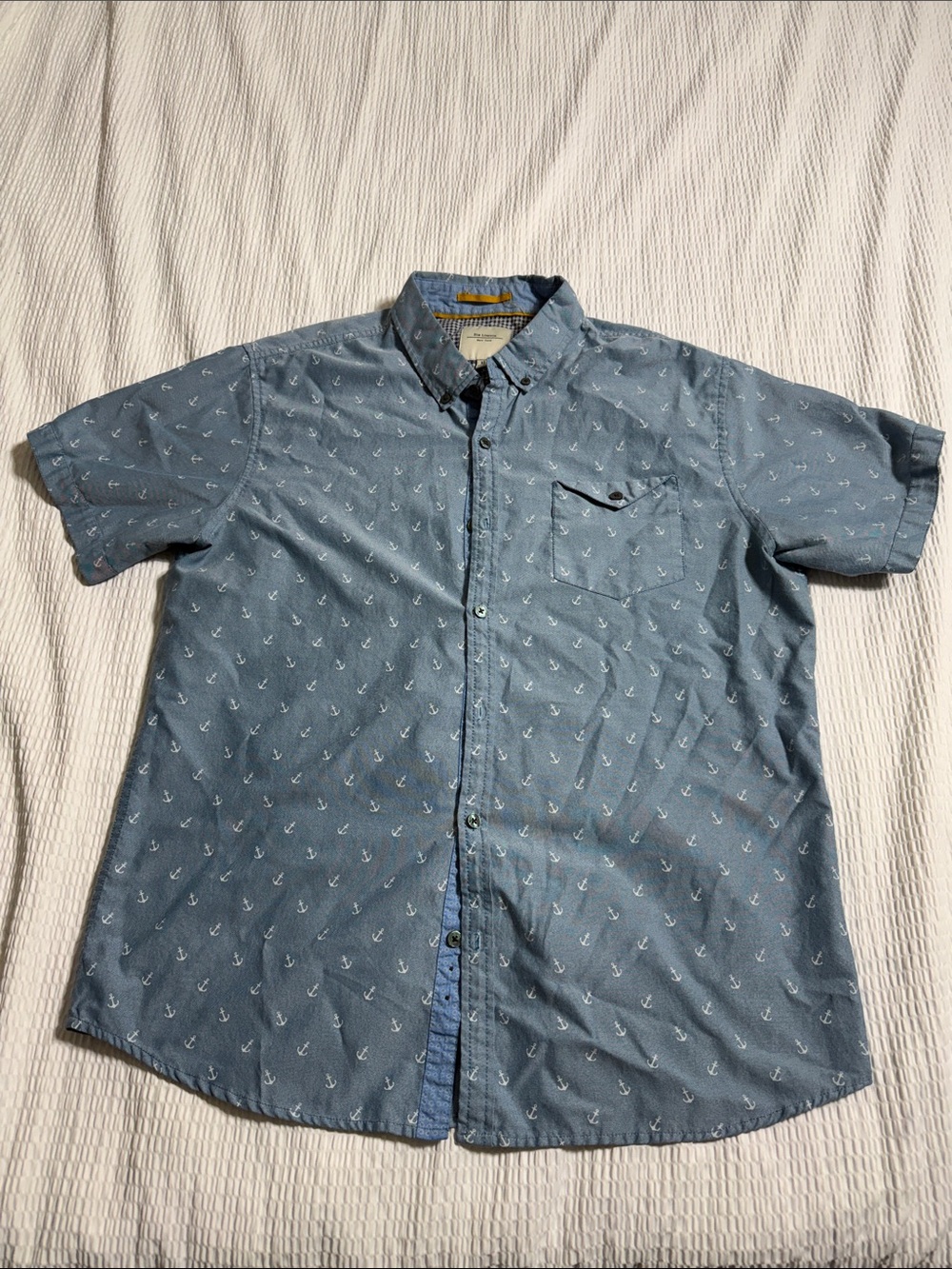 Six Lincoln New York Men's Short-Sleeve Blue Anchor Print Button-Down Shirt